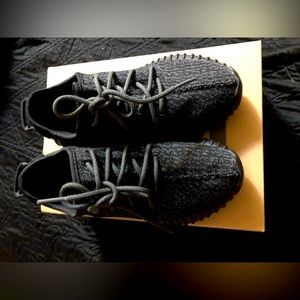 Yeezy 350 Boost Pirate Black. Size 7. Authentic. Worn once. Comes with box.